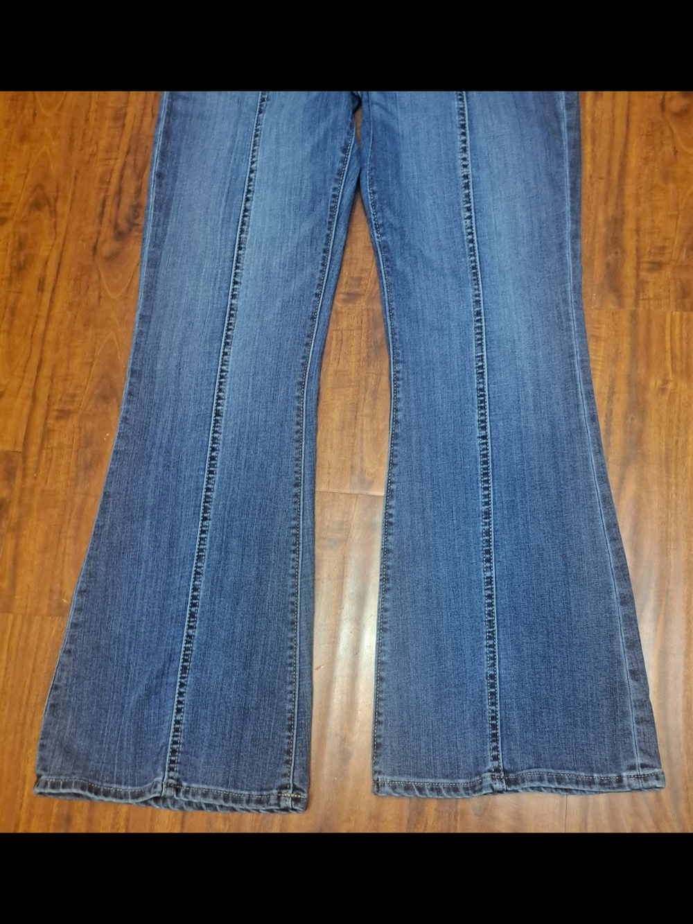 Lucky Brand Stevie High Rise Flare Leg Front Seam Detail Womens Sz 6 /28 A - Picture 5 of 5